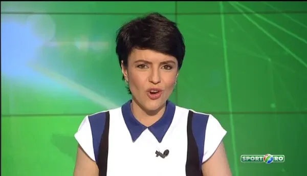 Femeile au lansat noua fita in baschet: cos cu geanta de 2000 de euro!