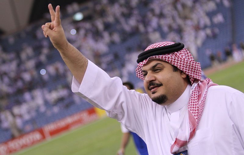 Surpriza uriasa pe care Reghe le-o face arabilor in prima zi la Al Hilal! S-a vazut azi pe bancheta din spate a masinii! VIDEO_4