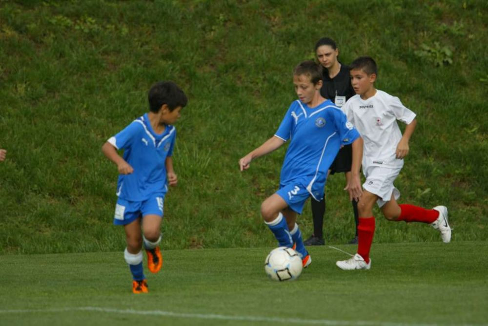 Cupa Hagi e LIVE pe Sport.ro, de Ziua Copilului! Pustii de la Viitorul se pregatesc sa dea goluri ca Ibra si Ronaldo