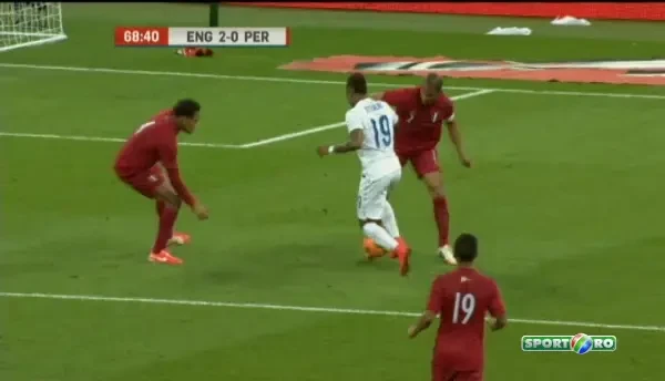 Al doilea gol marcat de englezi dupa un corner!