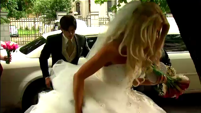 Lasat Acasa De Piturca Sapunaru A Organizata Nunta Zilei In Romania Cum A Venit Imbracata Mireasa