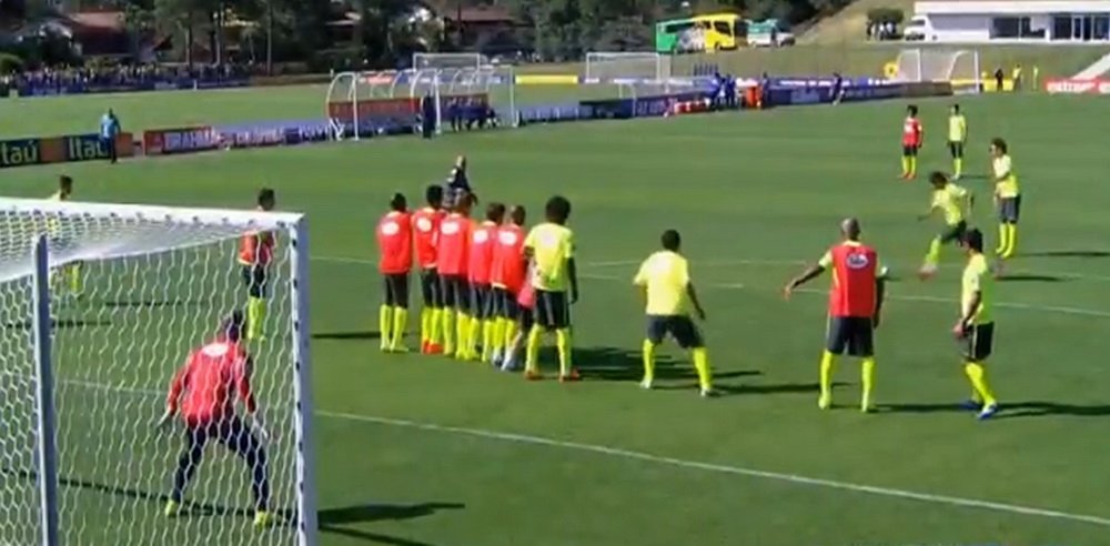 Neymar, in forma maxima inainte de Mondial! Executie superba la antrenament, portarul n-a avut nicio replica! VIDEO