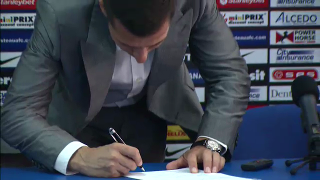 Detaliul pe care NIMENI nu l-a vazut la conferinta lui Galca! Cum a FENTAT ca semneaza cu Steaua LIVE la TV