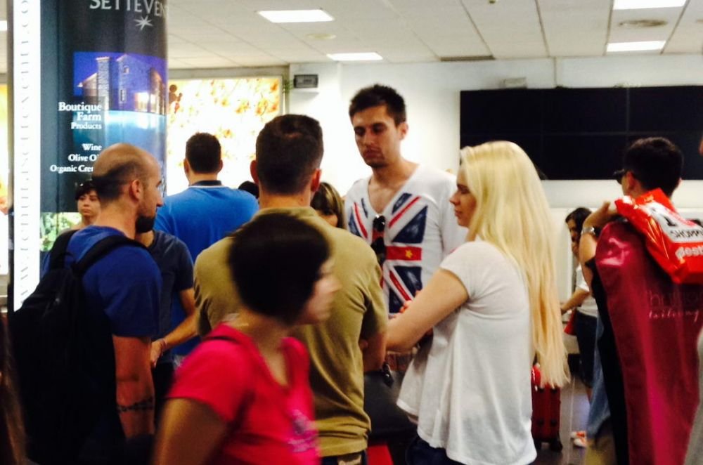 Tanase, Lato si Parvulescu au plecat in Italia! Nu pentru transfer, ci pentru PETRECERE :) Peripetiile stelistilor pe aeroport_5