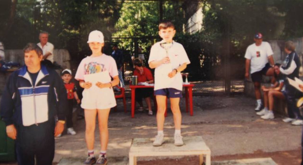 Imagini senzationale cu Simona Halep! Cum arata la doar 7 ani, cand castiga primele turnee de tenis! FOTO_4