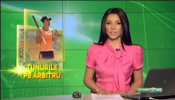 Rar auzi de asa ceva la tenis: arbitrul finalei lui Halep e criticat in toata presa din Europa, pentru ca a ajutat-o pe Sarapova