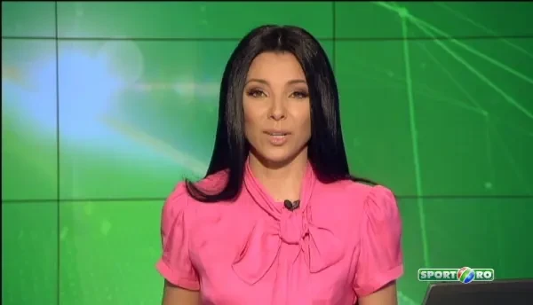 Zidane i-a distrus casa lui Beckham! Legendele fotbalului a jucat fotbal in celebrul Beckingham Palace! VIDEO