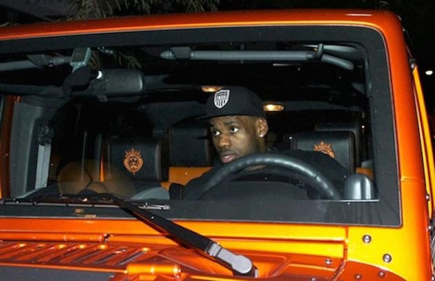 Are Maybach ca al lui Gigi Becali si si-a scris asta pe el! Cum arata colectia fabuloasa de masini a lui LeBron James. SUPER FOTO_5