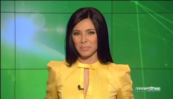 Baietii din nationala sub 19 ani a Romaniei au fost invoiti de Iordanescu! Au de dat BAC-ul :) VIDEO