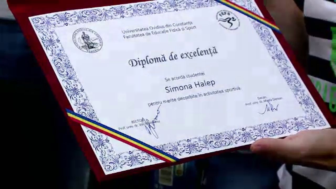 FOTO Simona Halep a mers la scoala in noua masina de 70.000 de euro! Ce propunere a primit la Constanta:_5