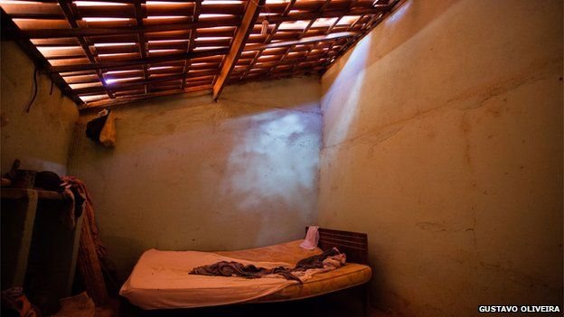 Teribila poveste a lui Dani Alves! Dintr-o casa amarata de chirpici, in luxul fotbalului mondial: 'Mama, eu o sa joc in nationala'_4