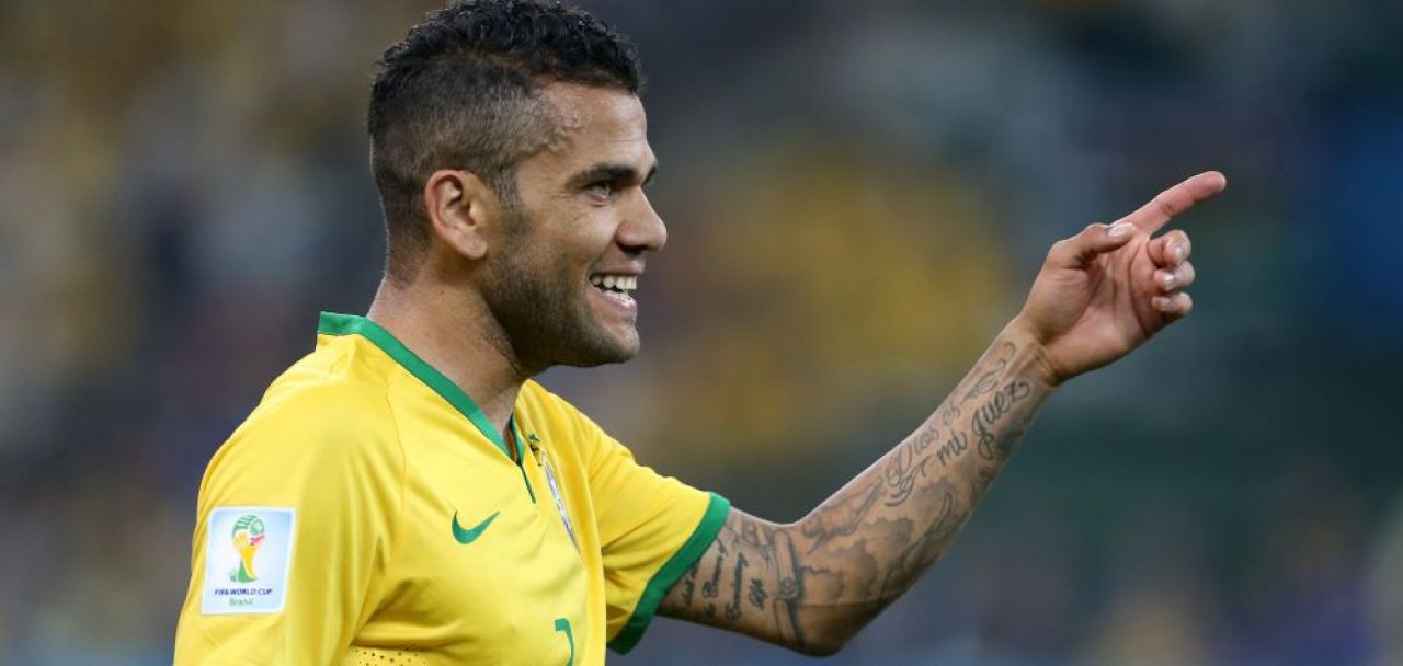 Teribila poveste a lui Dani Alves! Dintr-o casa amarata de chirpici, in luxul fotbalului mondial: 'Mama, eu o sa joc in nationala'_6