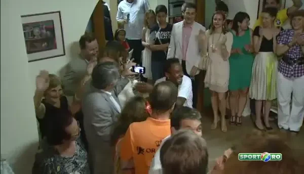 Super imagini de la Ambasada Braziliei de la Bucuresti - ce nebunie a fost in prima zi de Mondial