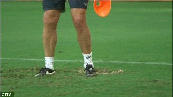 Sute de milioane de euro pentru NISIP! Decizie incredibila luata de englezi inainte de meciul cu Italia, dupa ce au vazut gazonul_2