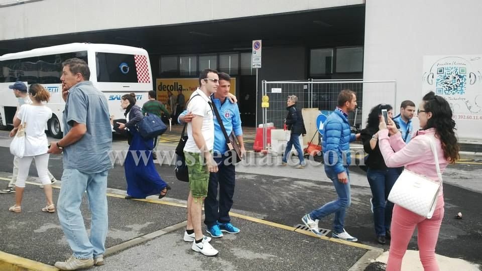 VIDEO. Primele imagini cu stelistii in cantonamentul de lux din Italia. Ce i-a pus Galca sa faca la cateva ore de la sosire_9