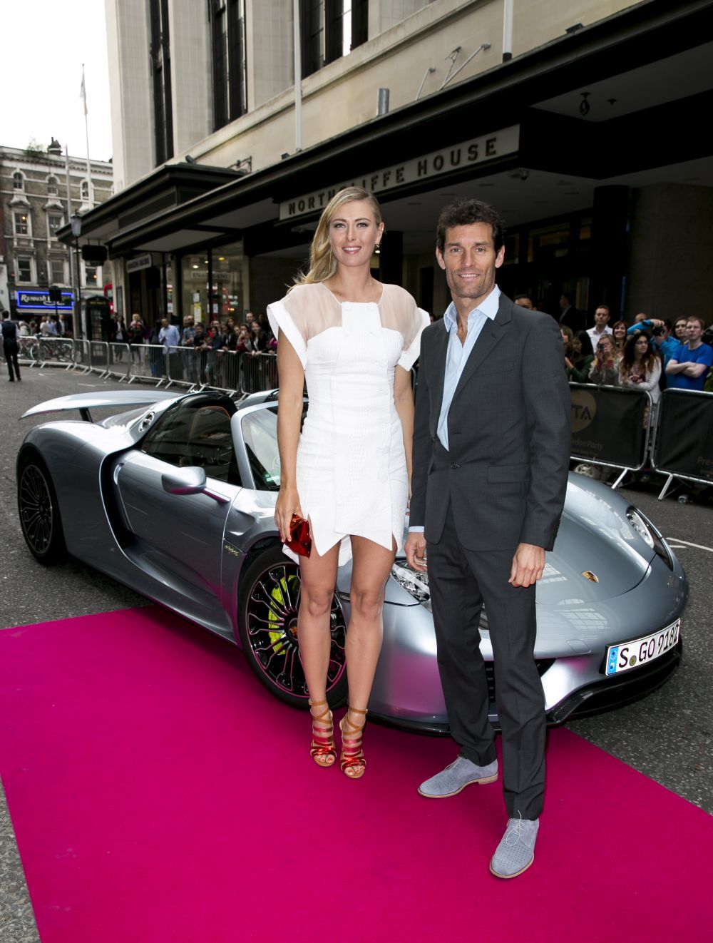 Sharapova a fost in centrul atentiei la petrecerea de dinainte de Wimbledon. A venit intr-o BIJUTERIE de 700.000 de lire_1