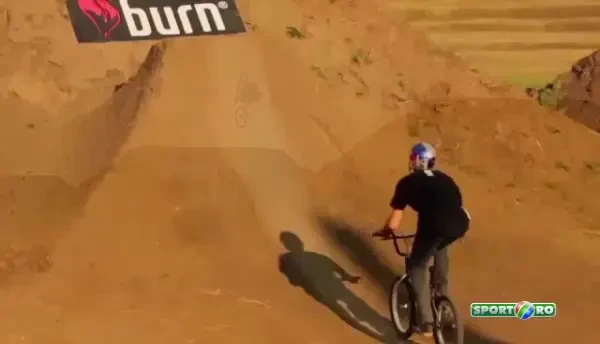 ARDE Clujul! Finala de azi, ca un meci de la Mondial! Mii de oameni vin sa-i vada pe singurii zburatori mai tari ca Van Persie