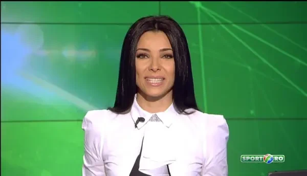 Un preot roman din Italia i-a vizitat pe stelisti in cantonament