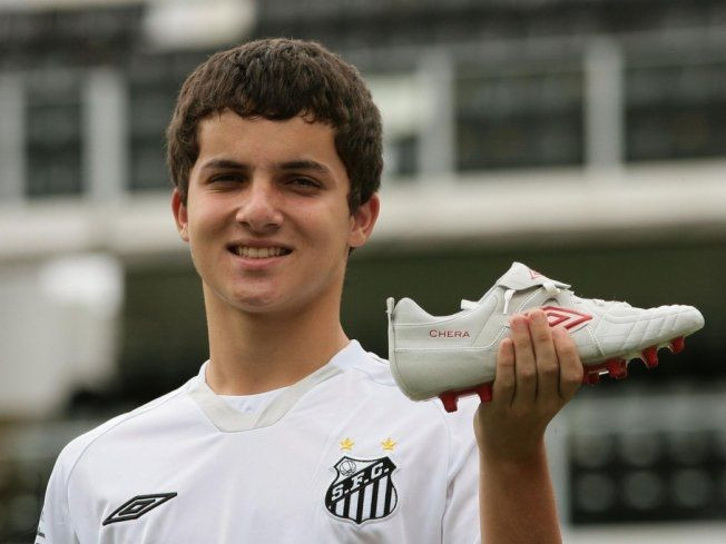 FRATELE lui Neymar a ajuns la Craiova! A copilarit cu vedeta Brazilei la Santos, acum va juca la CSU! VIDEO