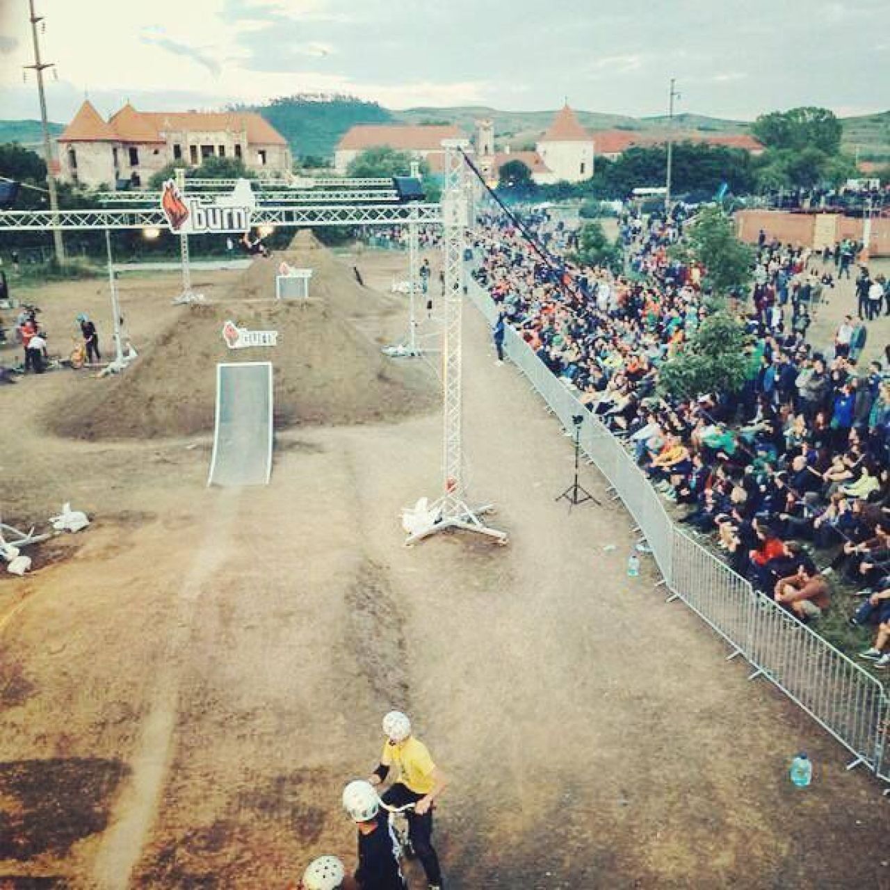 Cei mai tari skateri au facut spectacol la Cluj! Imagini de la Dirt on Fire, spectacolul anului in Romania! FOTO_1