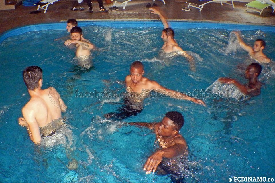 FOTO Dinamo a intrat la apa! Super imagini din cantonamentul de la Sacele!_3
