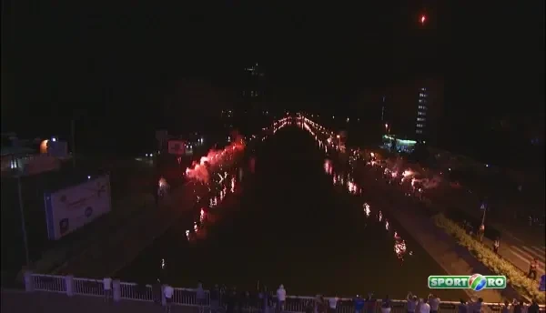 Imagini DEMENTIALE in Bucuresti! Fanii Rapidului au APRINS orasul, imaginile fac senzatie in toata lumea