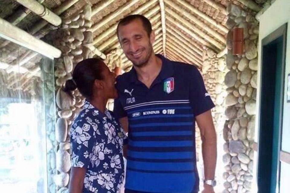 Imaginea zilei la Mondial! Dupa ce a patit-o cu Suarez, Chiellini a fost muscat din nou. FOTO aici_1