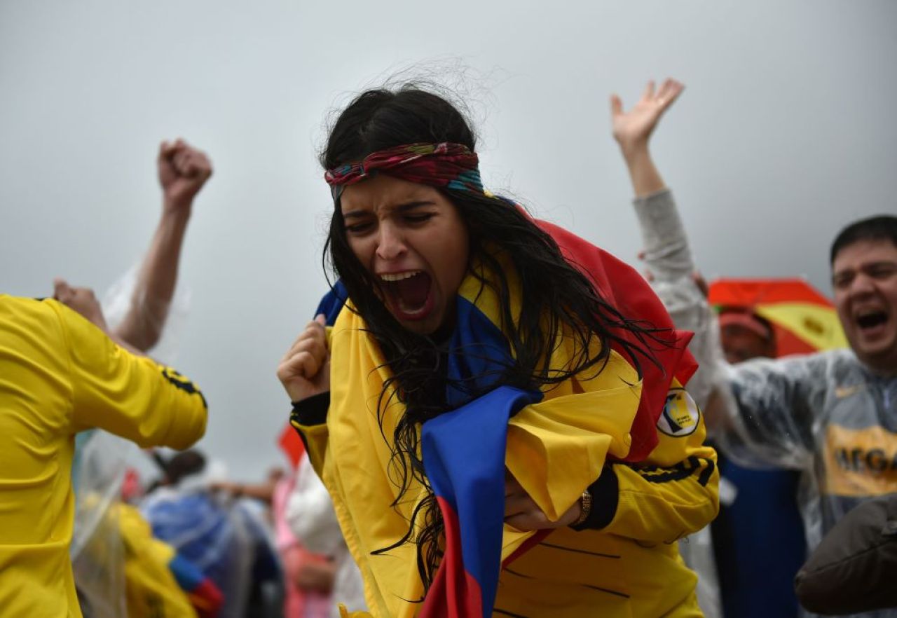 Imaginile nebuniei de la Mondial. Ce nu se vede niciodata la TV in timpul meciurilor din Brazilia. Super galerie FOTO_11