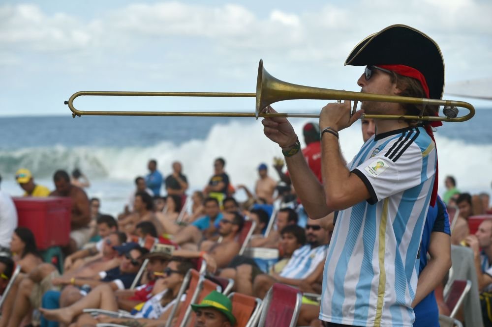 Imaginile nebuniei de la Mondial. Ce nu se vede niciodata la TV in timpul meciurilor din Brazilia. Super galerie FOTO_17
