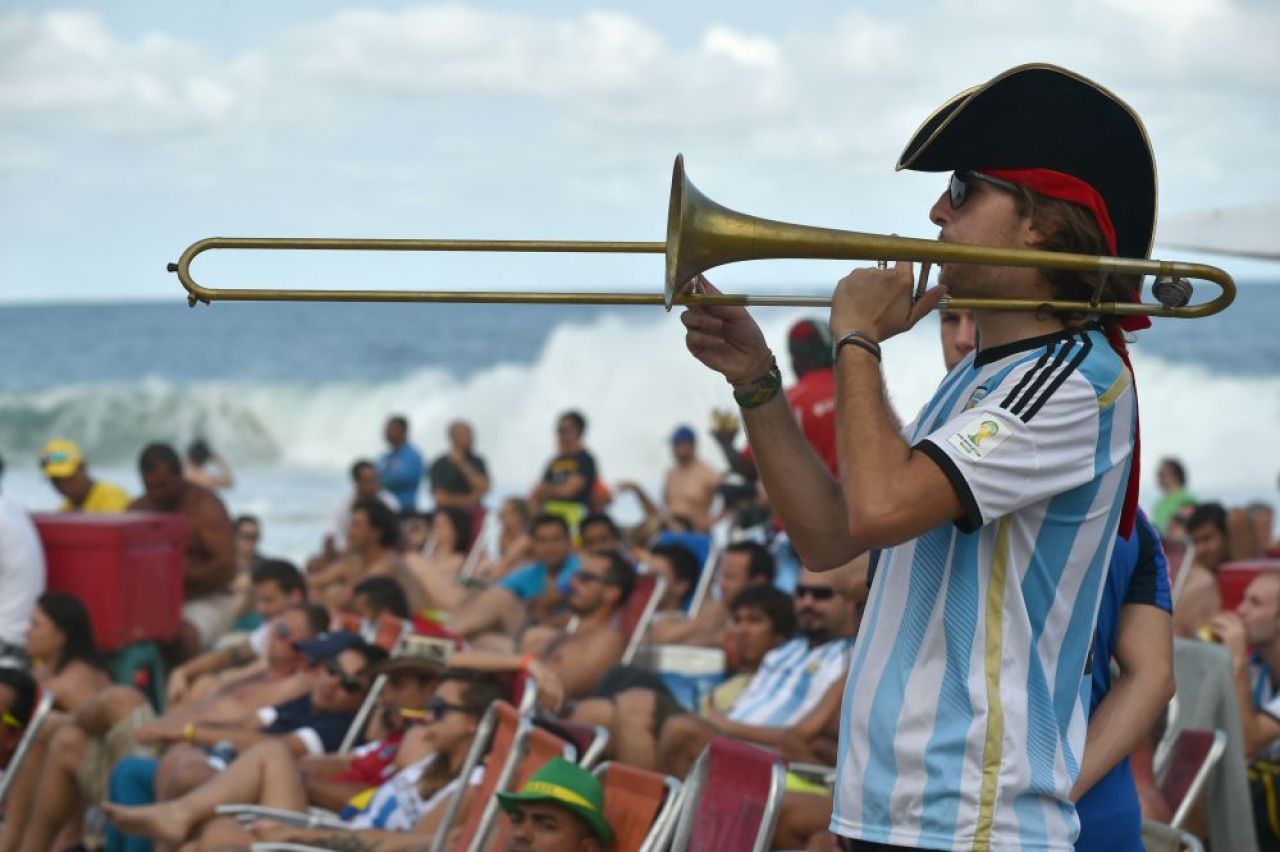 Imaginile nebuniei de la Mondial. Ce nu se vede niciodata la TV in timpul meciurilor din Brazilia. Super galerie FOTO_16