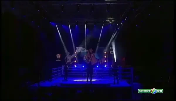 Gestul SADDIK care are sa provoace o bataie generala! Gerges a ajuns la podea dupa 15 secunde, ce a urmat e incredibil VIDEO