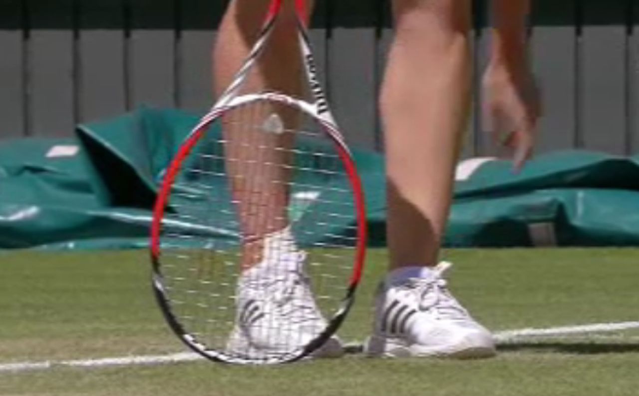 Imagini DUREROASE la Wimbledon. Secunde dramatice pentru Simona Halep. Medicii au intrat imediat pe teren. Ce a patit. FOTO_1