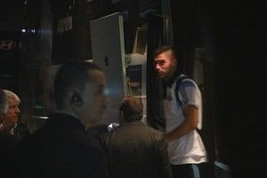 Imaginile incredibile care i-au revoltat pe fani! Sute de oameni au venit sa faca o poza cu Messi, el a facut asta. FOTO _2