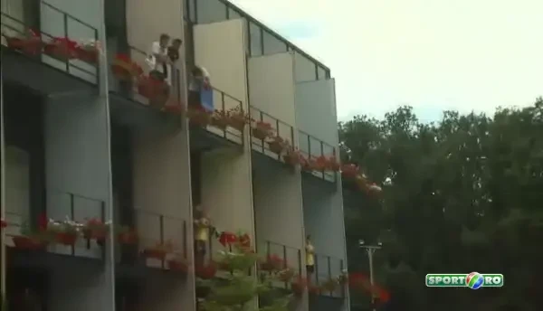 'Salvatore' Massone a venit la Bucuresti! Rapidistii au iesit la balcoane sa-si cunoasca noul patron! Prima reactie: