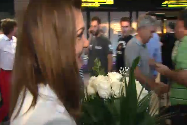 Primire FANTASTICA pentru Simona Halep! Toti oamenii din aeroport s-au oprit s-o aplaude! Ce promisiune le-a facut romanilor:_9