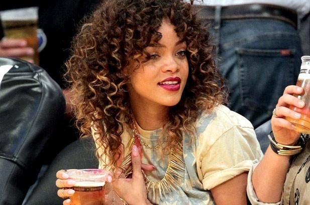 Rihanna a facut gluma serii dupa ce Brazilia a fost calcata in picioare de nemti! Ce mesaj a postat pe Twitter