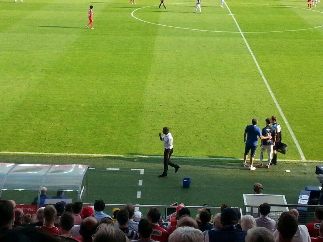 Nervi si tensiune la meciul adversarei Stelei din Liga. Stromsgodset a castigat cu un pusti de 16 ani in teren. Vezi imagini_2