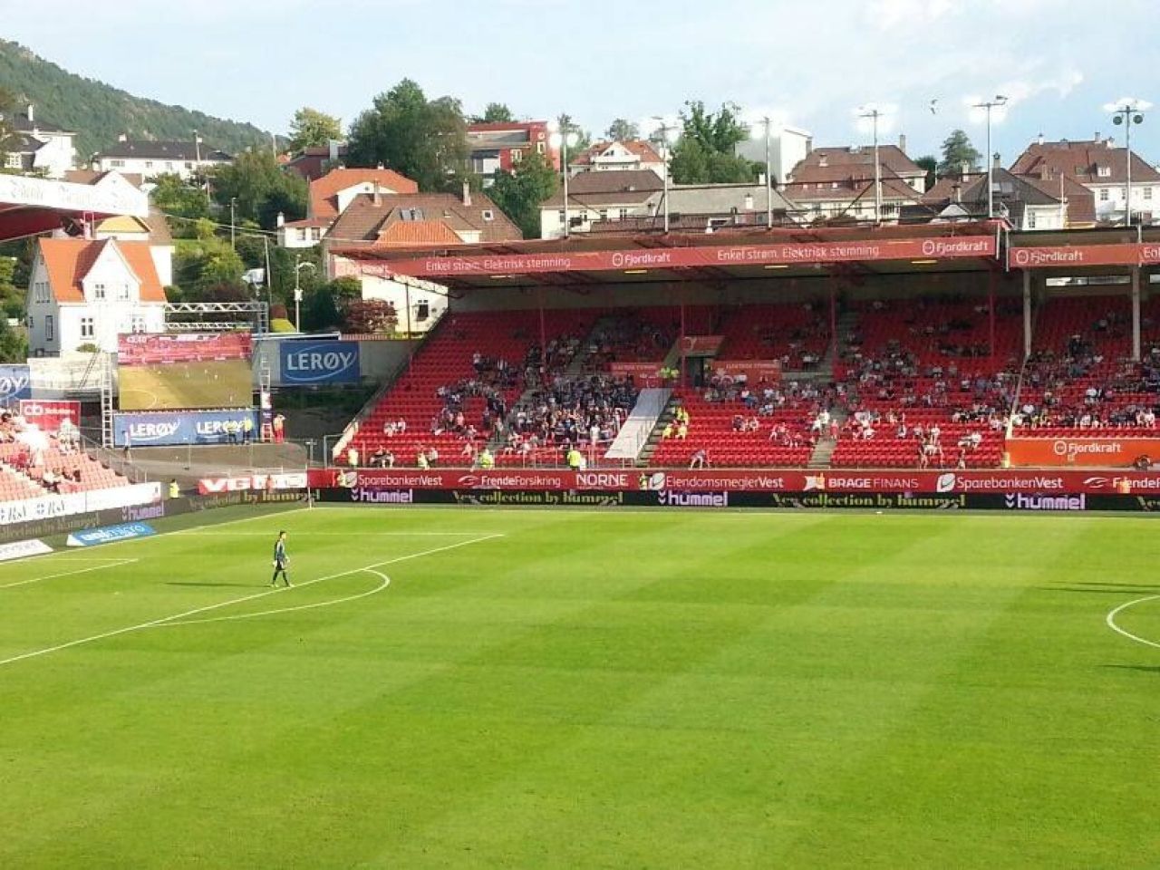 Nervi si tensiune la meciul adversarei Stelei din Liga. Stromsgodset a castigat cu un pusti de 16 ani in teren. Vezi imagini_9