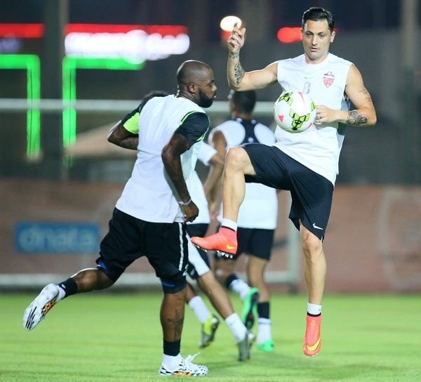 OFICIAL | Radoi, prezentat la noul sau club! Fostul capitan al Stelei isi poate incheia cariera in Arabia, pe un MUNTE de bani_8