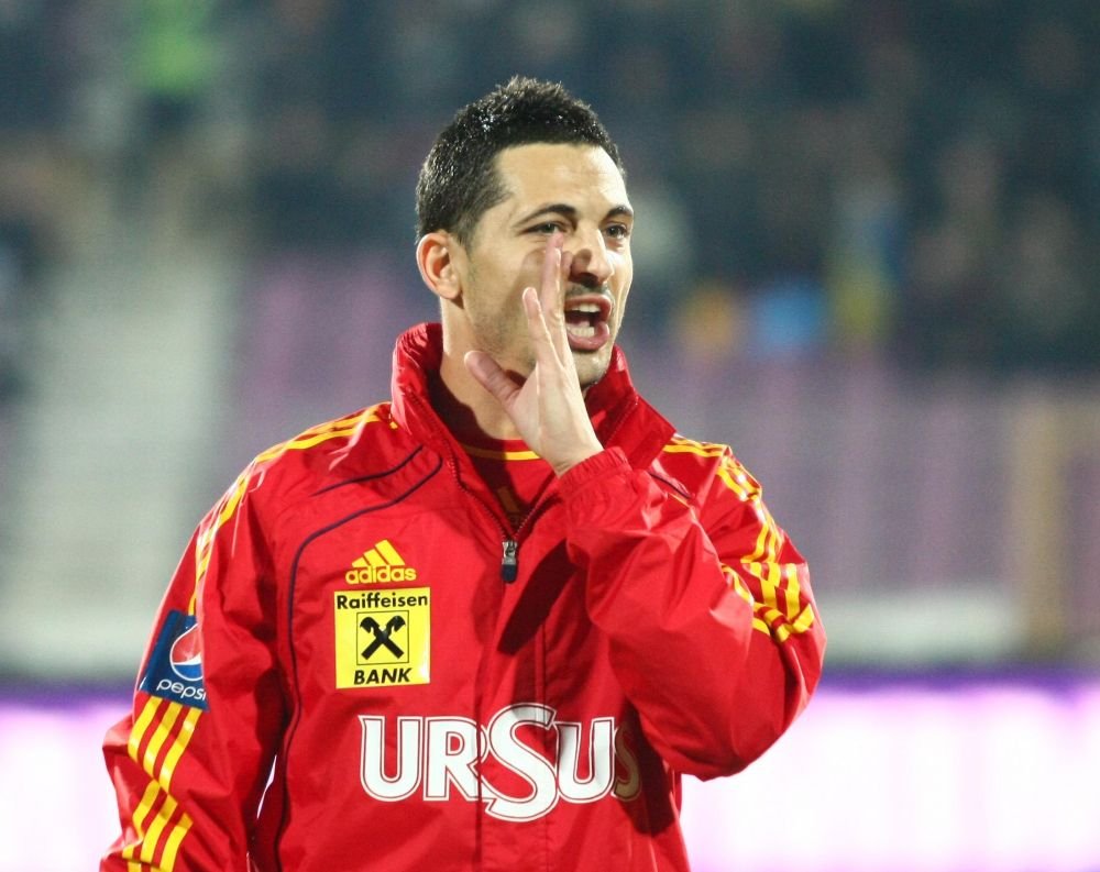 Radoi, dezvaluiri incredibile: Eram mascarici la nationala, unii jucau table si luau bani! Ce spune fostul international: