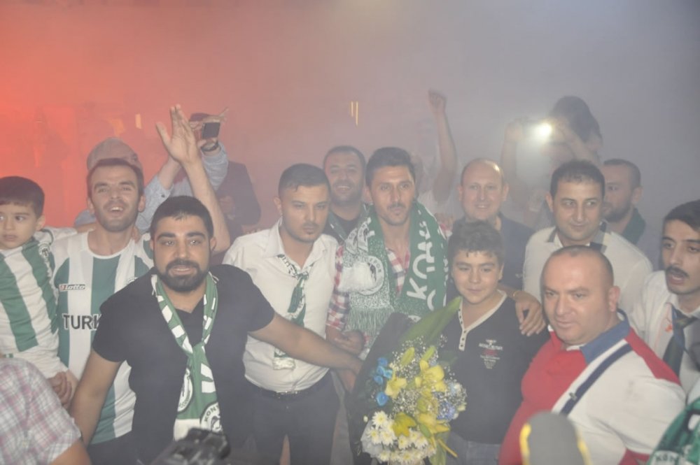 Marica a semnat pe doua sezoane cu Konyaspor! VIDEO: primire incredibila facuta de fanii turci_3