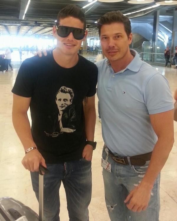 James Rodriguez, surprins pe aeroportul din Madrid! Starul columbian va discuta cu sefii lui Monaco plecarea la Real! FOTO:_1