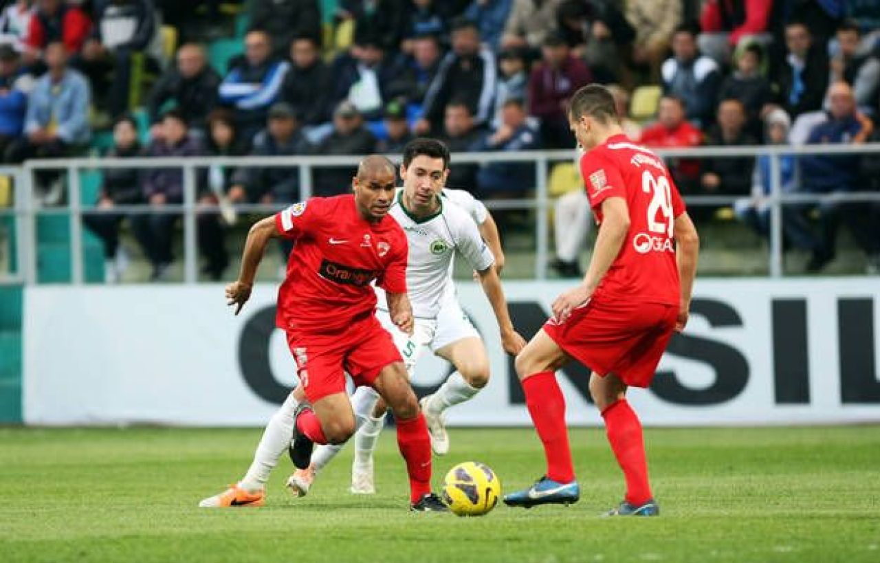 Pandurii, U Cluj, Otelul, Dinamo, Astra, Viitorul, Steaua si Iasi s-au calificat mai departe! Sferturile Cupei Ligii, in decembrie_15