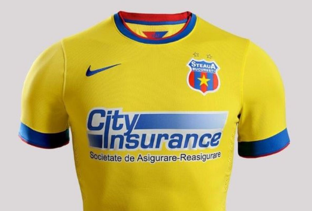 United, peste Real Madrid si Chelsea la un loc! Cel mai scump tricou din istoria fotbalului! Cati bani produc cele doua logo-uri:_6