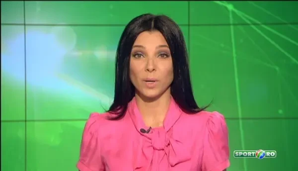 Moment superb pentru Simona Halep! Ce a patit la inaugurarea unui teren de tenis de la Busteni VIDEO