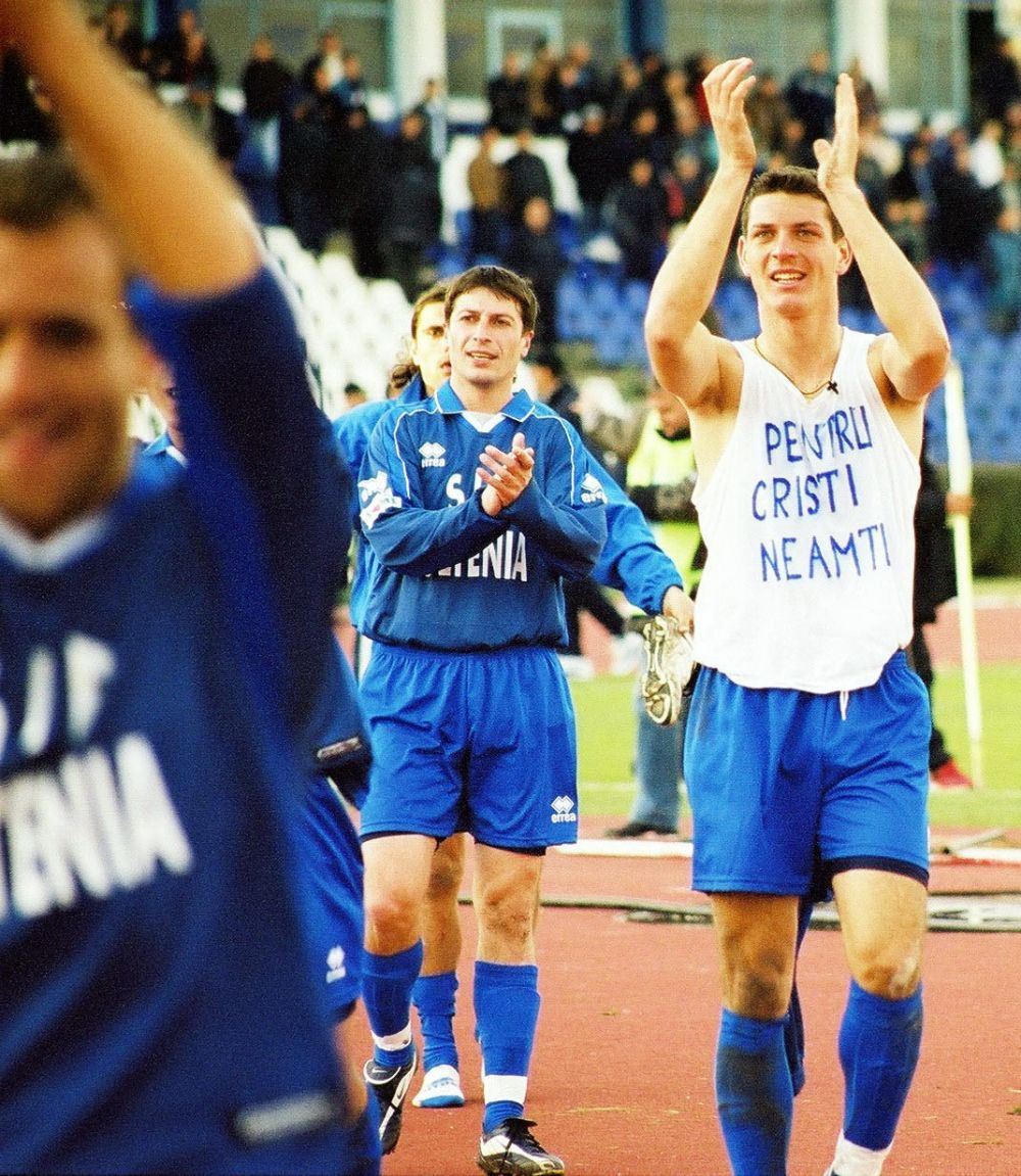 Echipa Stelelor Apuse Toti Au Peste 30 De Ani Si Au Inceput Sa Joace In Anii 90 Oamenii Din Liga I Care