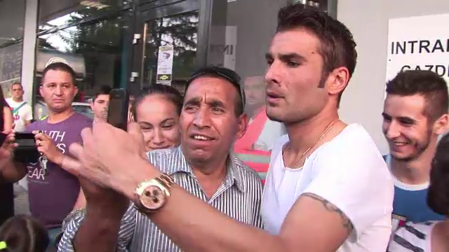 Da, ma, ca fac eu! Faza senzationala cu Mutu la stadion! Cum a reactionat cand un fan i-a cerut sa faca un selfie