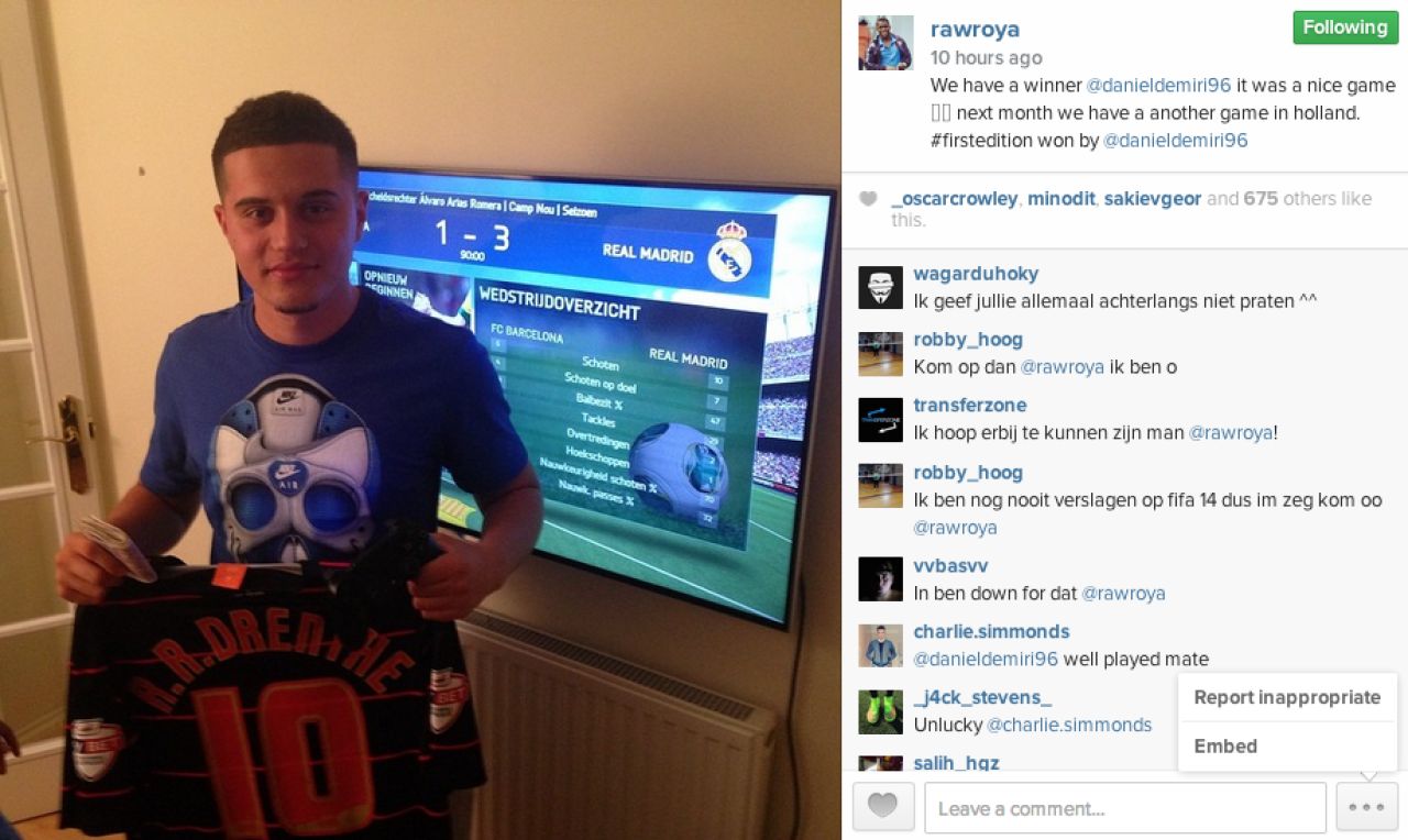 Gest GENIAL pentru un fost galactic: a invitat suporterii la un concurs de FIFA 14 la el ACASA! Cine a castigat:_4
