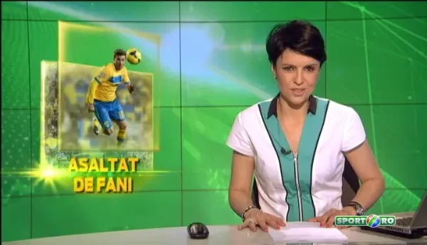 Asaltat de fani dupa ultimul gol marcat! Motivul pentru care Mutu i-a luat telefonul din mana acestui suporter: VIDEO