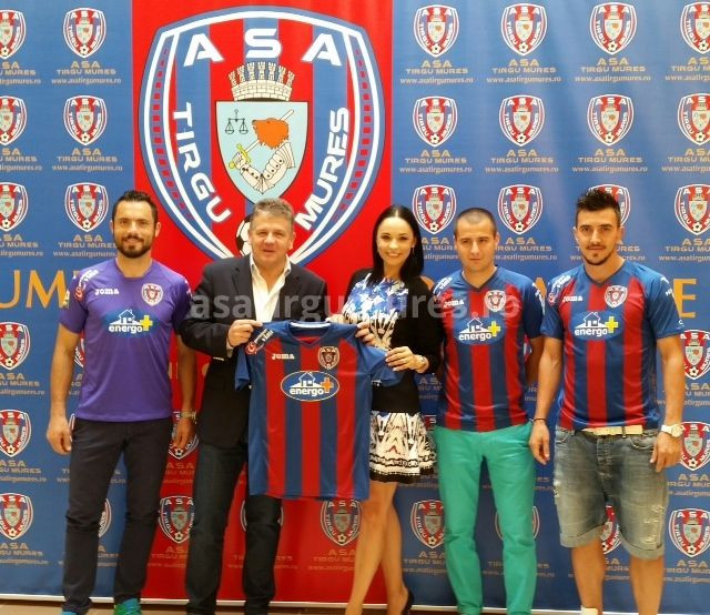 VIDEO Andreea Marin a semnat cu ASA Targu Mures! Vedeta TV a adus modelul Barcelona la nou-promovata din Liga I!